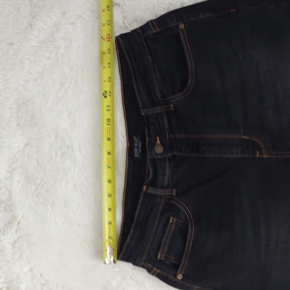 Judy Blue Los Angeles High Rise Mid Thigh, Size 1XL - Picture 9 of 17